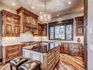 Breckenridge Ski in Ski Out Home, 6 Bedrooms.